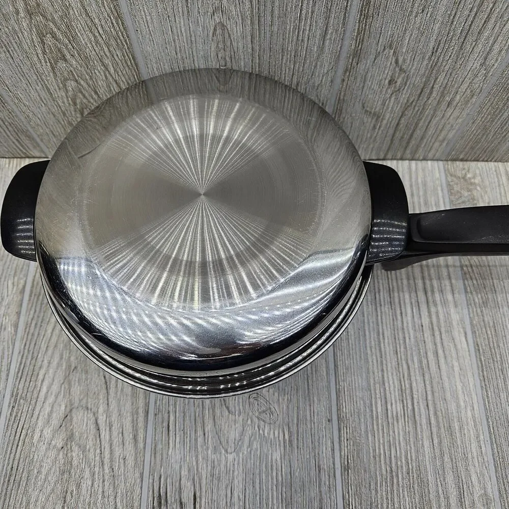 Vintage Royal Queen Multi-Core‎ 5 Ply 2 Qt Sauce Pan Great Condition W Dome Lid